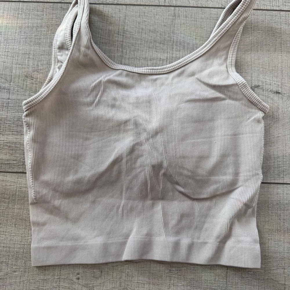 Beige Seamless Ribbed Crop Tank Top - fits S/M - Picture 2 of 5